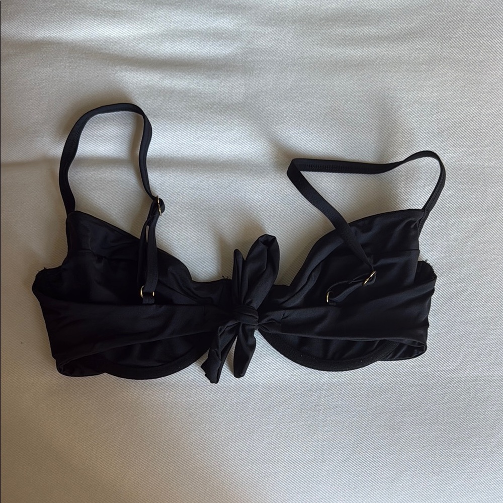 MONDAY SWIMWEAR MAUI TOP IN BLACK - Picture 3 of 4